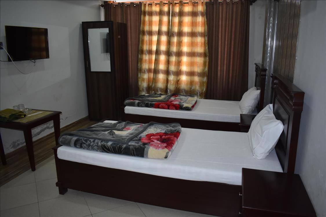 Hotel Kashmir Inn Rawalpindi Exterior foto